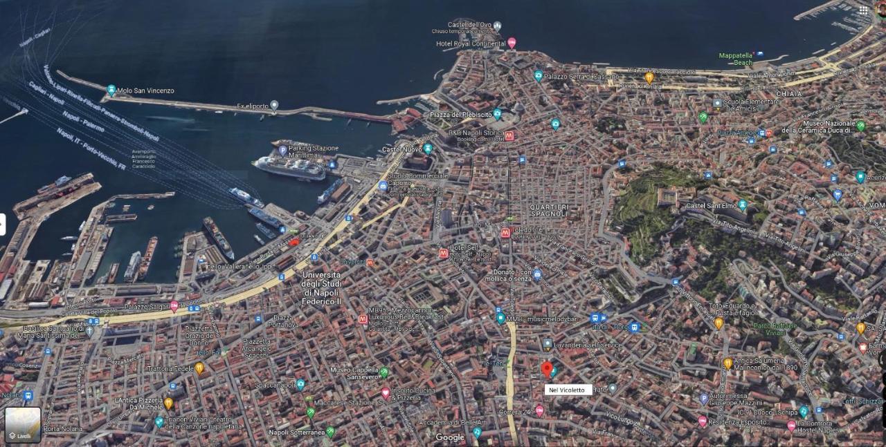 Nel Vicoletto Naples